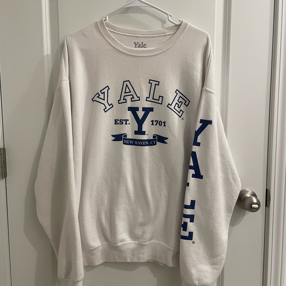 Yale White and Blue Sweatshirt